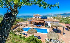 Mansion Piedras Blancas Colmenar by Ruralidays